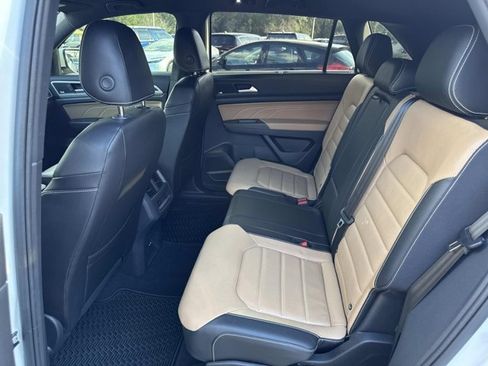 Used 2023 Volkswagen Atlas Cross Sport SEL Premium R-Line image 14