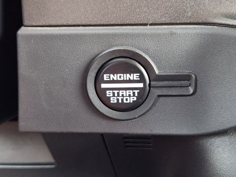 Used 2025 Ford Bronco Badlands AWD/4WD image 29