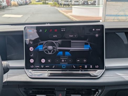 New 2026 Volkswagen Tiguan SE R-Line FWD image 15
