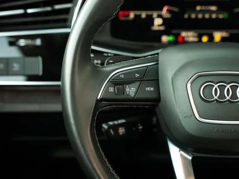 Used 2022 Audi Q8 Premium Plus AWD/4WD image 30