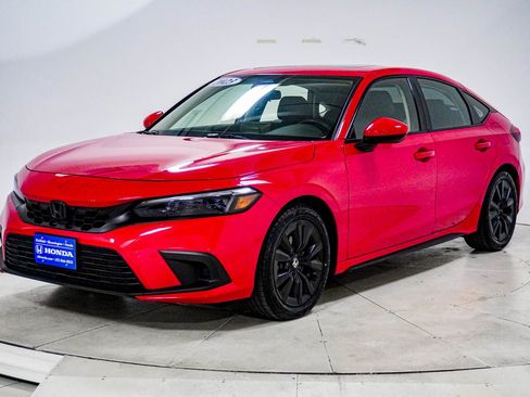 Used 2023 Honda Civic EX-L image 3