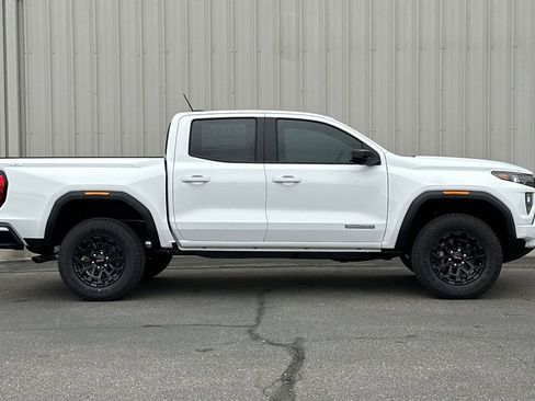 New 2026 GMC Canyon Elevation w/ Convenience Package image 4