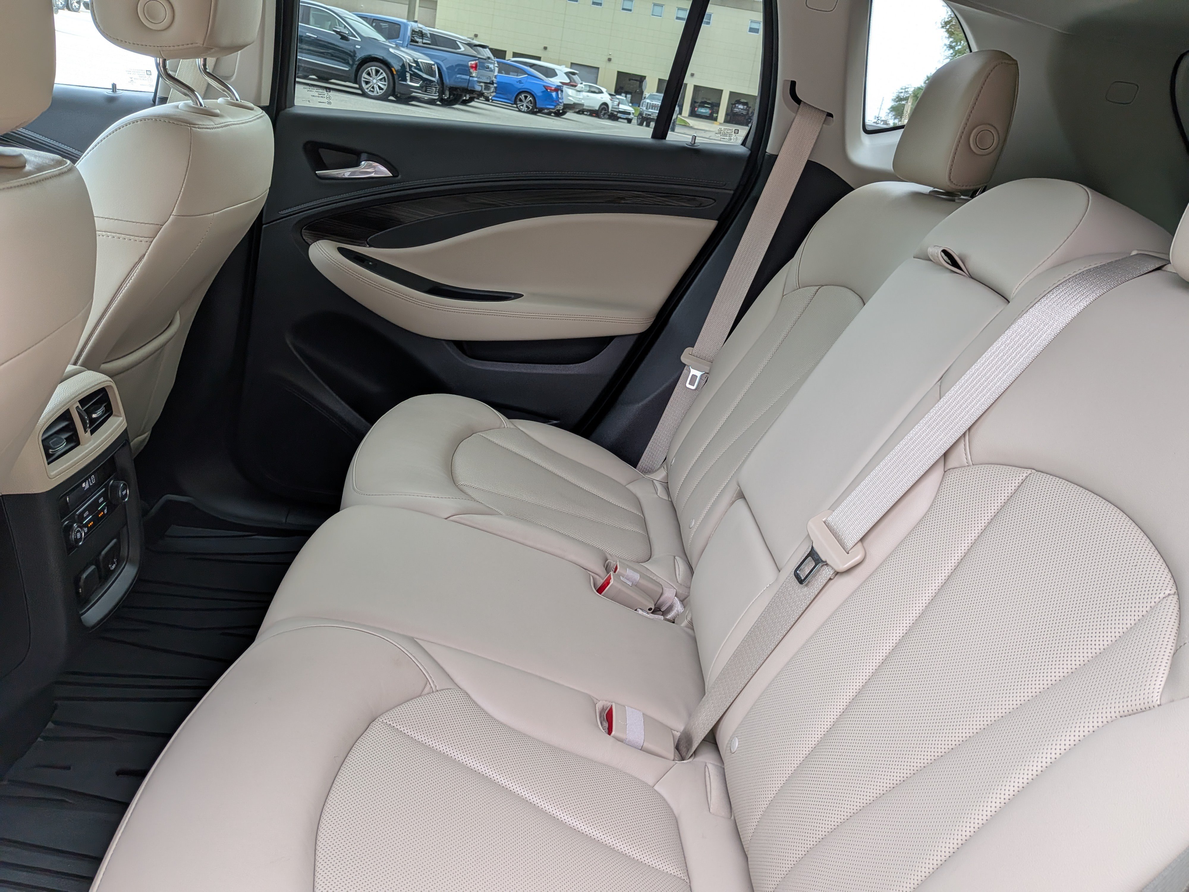Used 2020 Buick Envision Essence w/ LPO, Cargo Package FWD image 16
