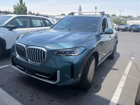 Used 2024 BMW X5 xDrive50e w/ Premium Package AWD/4WD image 2