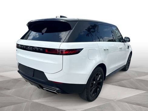 Used 2024 Land Rover Range Rover Sport SE AWD/4WD image 8