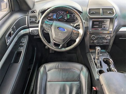 Used 2016 Ford Explorer XLT w/ Equipment Group 202A image 16