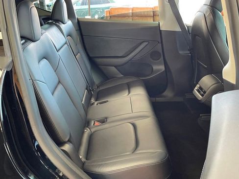 Used 2022 Tesla Model Y Performance image 22