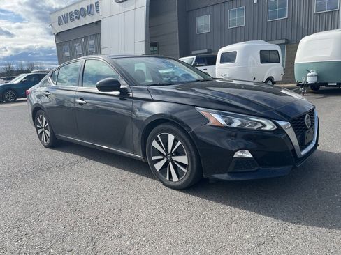 Used 2022 Nissan Altima 2.5 SV image 4