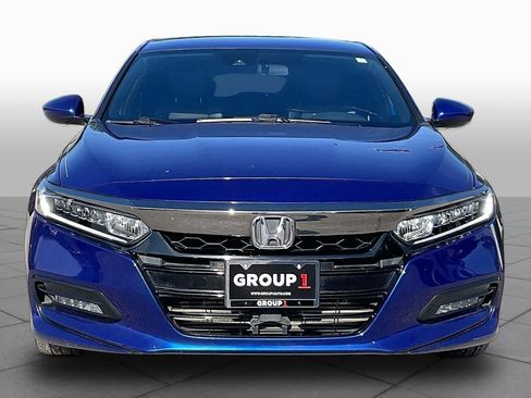 Used 2018 Honda Accord Sport image 4