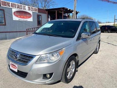Used 2009 Volkswagen Routan SEL Premium