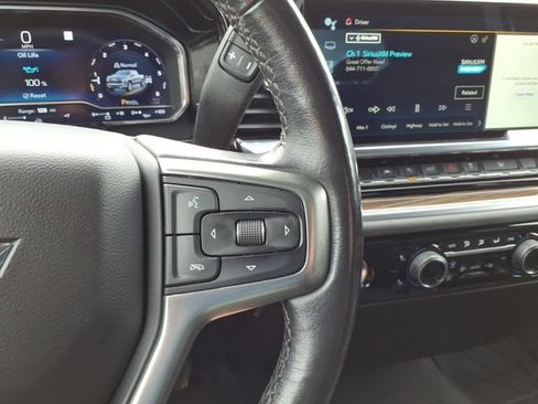 Used 2022 Chevrolet Silverado 1500 LT AWD/4WD image 29