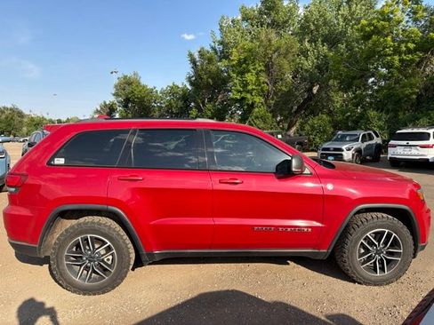 Used 2020 Jeep Grand Cherokee Trailhawk AWD/4WD image 7