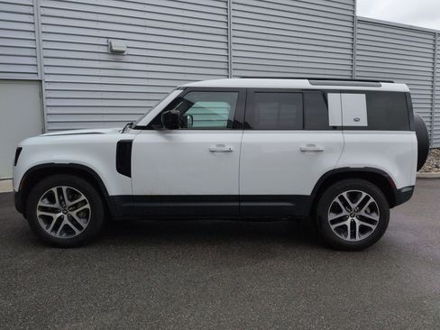 Used 2020 Land Rover Defender 110 HSE image 8