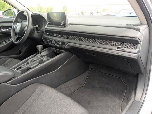 Used 2023 Honda Accord EX image 20