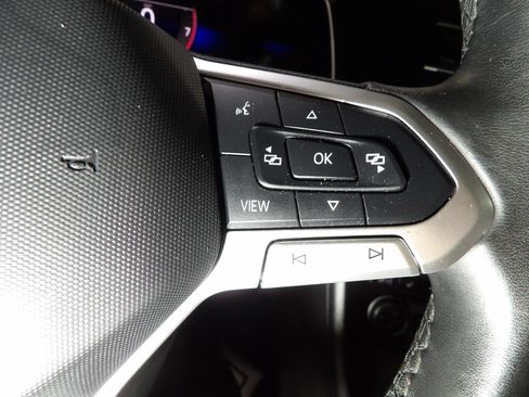 Used 2024 Volkswagen Jetta SE FWD image 17