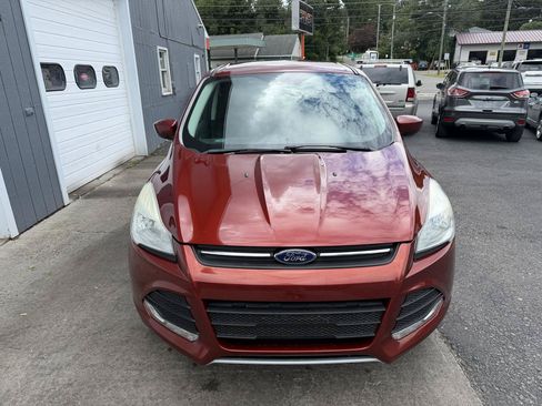 Used 2016 Ford Escape SE AWD/4WD image 2