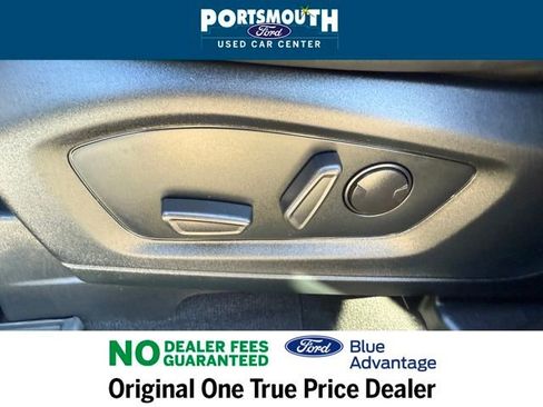 Used 2022 Ford Explorer XLT w/ Equipment Group 202A image 22