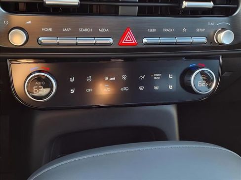 Used 2026 Hyundai Palisade Calligraphy AWD/4WD image 17