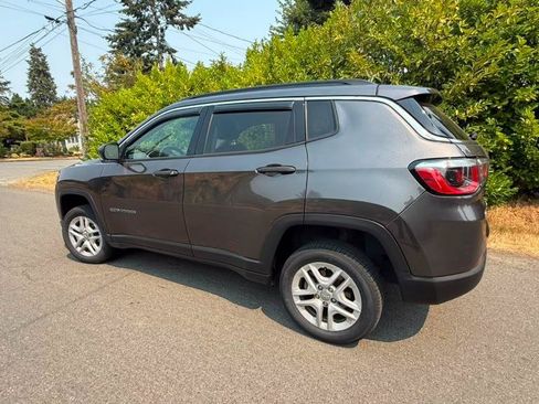 Used 2020 Jeep Compass Sport w/ Sport Appearance Group AWD/4WD image 14