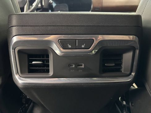 Used 2025 GMC Sierra 2500 Denali Ultimate AWD/4WD image 46