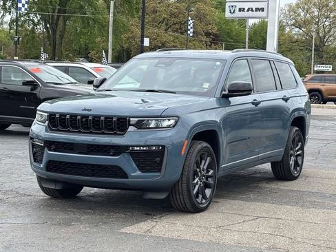 New 2026 Jeep Grand Cherokee L Limited AWD/4WD image 31