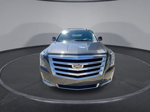 Used 2020 Cadillac Escalade ESV Luxury AWD/4WD image 3