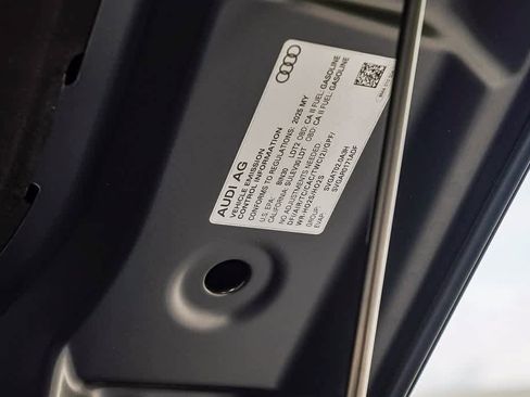 New 2025 Audi Q5 Premium Plus image 31