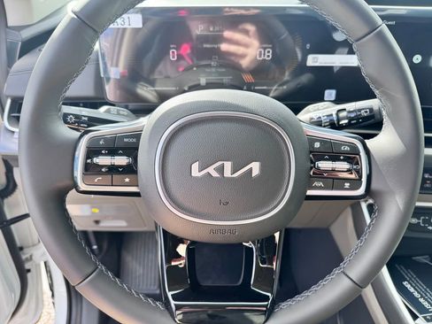 New 2026 Kia Carnival image 14