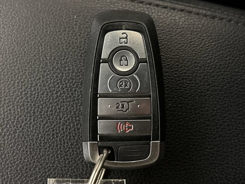 Used 2019 Ford Explorer Limited w/ Ford Safe & Smart Package FWD image 34