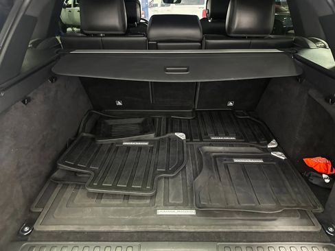 Used 2020 Land Rover Range Rover Sport HSE image 16