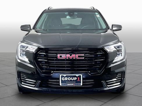 Used 2023 GMC Terrain SLE w/ Elevation Edition FWD image 4