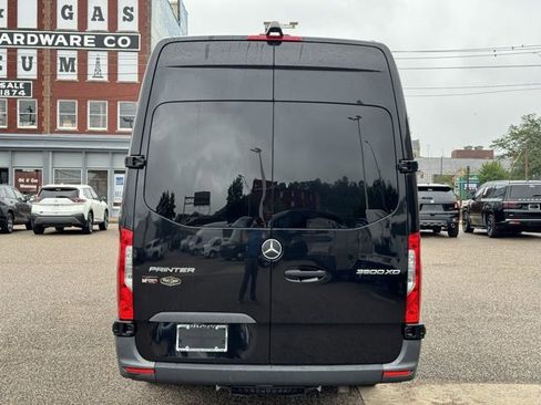 Used 2023 Mercedes-Benz Sprinter 3500 image 4