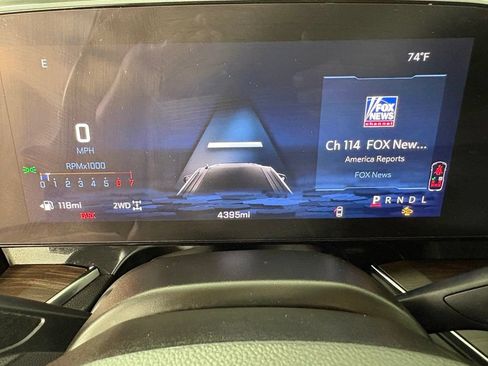 Used 2026 Chevrolet Tahoe Z71 w/ Comfort Package AWD/4WD image 33