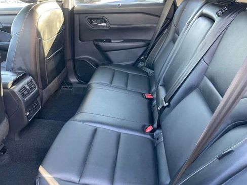 Certified 2024 Nissan Rogue SL w/ SL Premium Package image 8