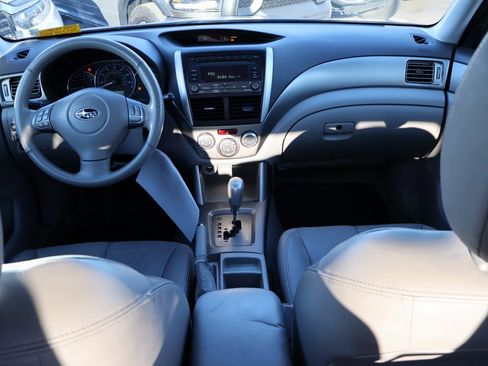 Used 2010 Subaru Forester 2.5X Limited image 13