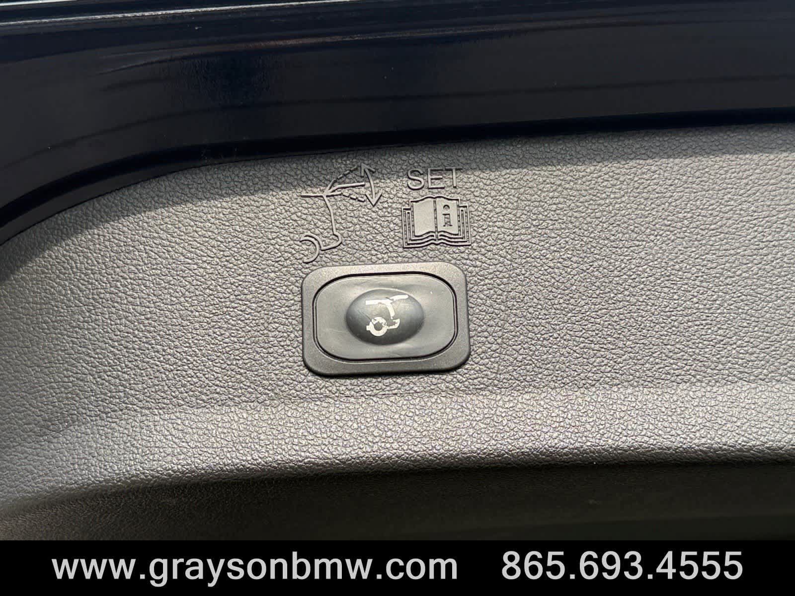Used 2019 Ford Escape SEL FWD image 15