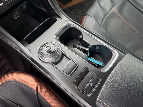 Used 2019 Ford Fusion SE w/ Equipment Group 151A FWD image 25