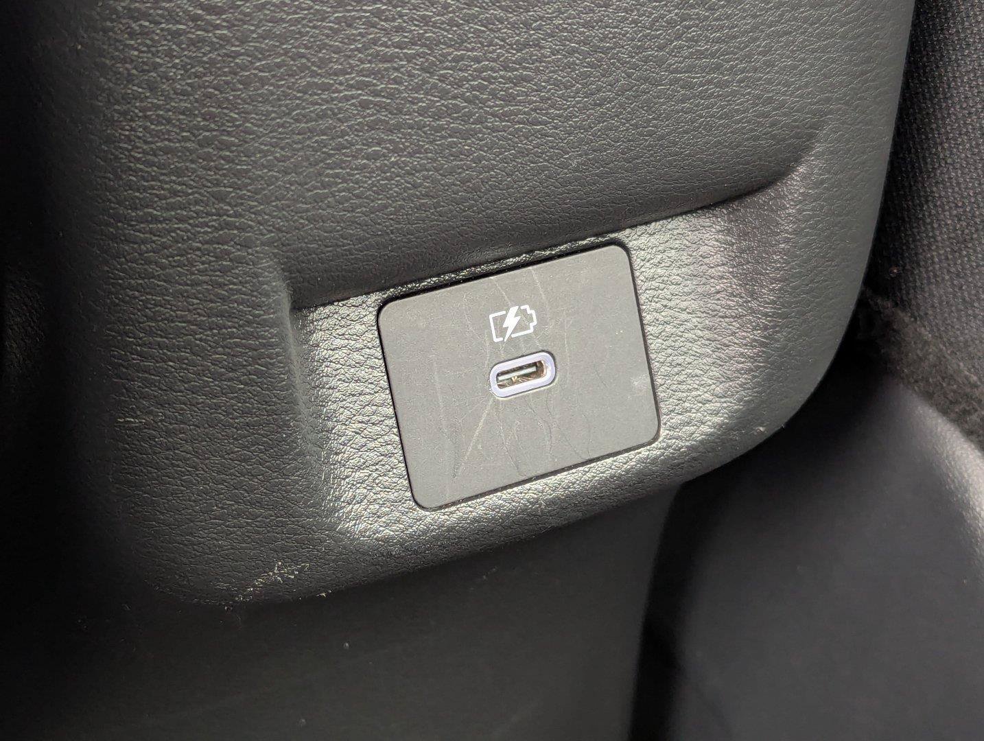 Used 2025 Nissan Versa SV FWD image 26