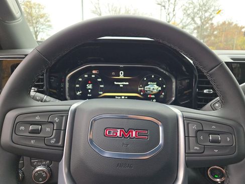 New 2026 GMC Sierra 1500 SLE w/ Preferred Package image 31