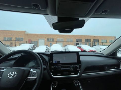 Used 2025 Toyota Grand Highlander FWD image 35