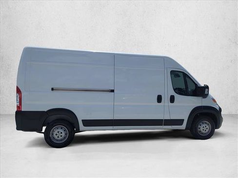 Used 2023 RAM ProMaster 2500 FWD image 4