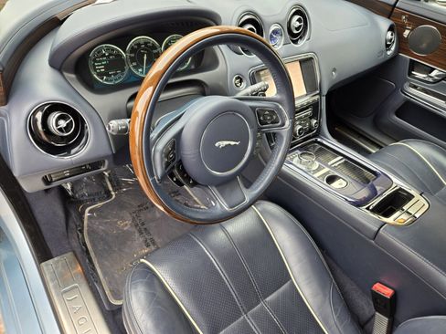 Used 2011 Jaguar XJ L image 7