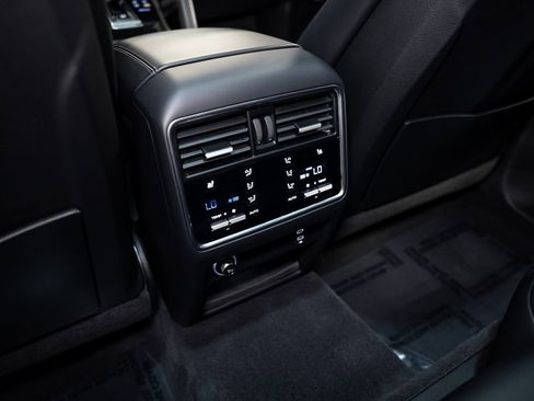 Used 2022 Porsche Cayenne Turbo S image 67