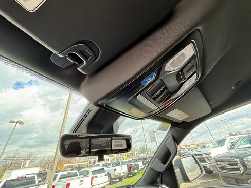 New 2026 RAM 1500 Express AWD/4WD image 25