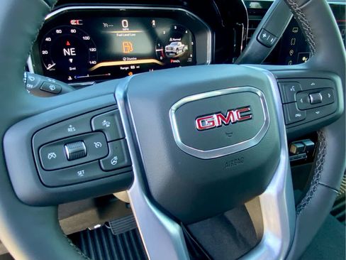 New 2026 GMC Sierra 1500 Elevation image 47