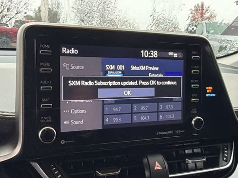 Used 2022 Toyota C-HR Limited image 15