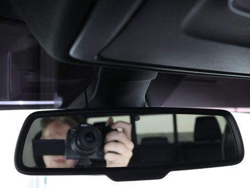 Used 2019 RAM 1500 Laramie AWD/4WD image 63