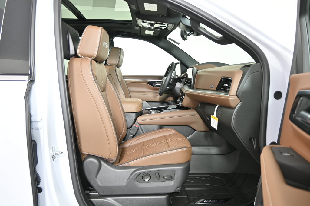 New 2026 Chevrolet Tahoe High Country AWD/4WD image 13