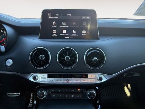 Used 2018 Kia Stinger GT2 image 12