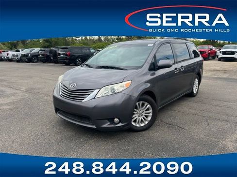 Used 2011 Toyota Sienna XLE w/ Entertainment Pkg FWD image 1